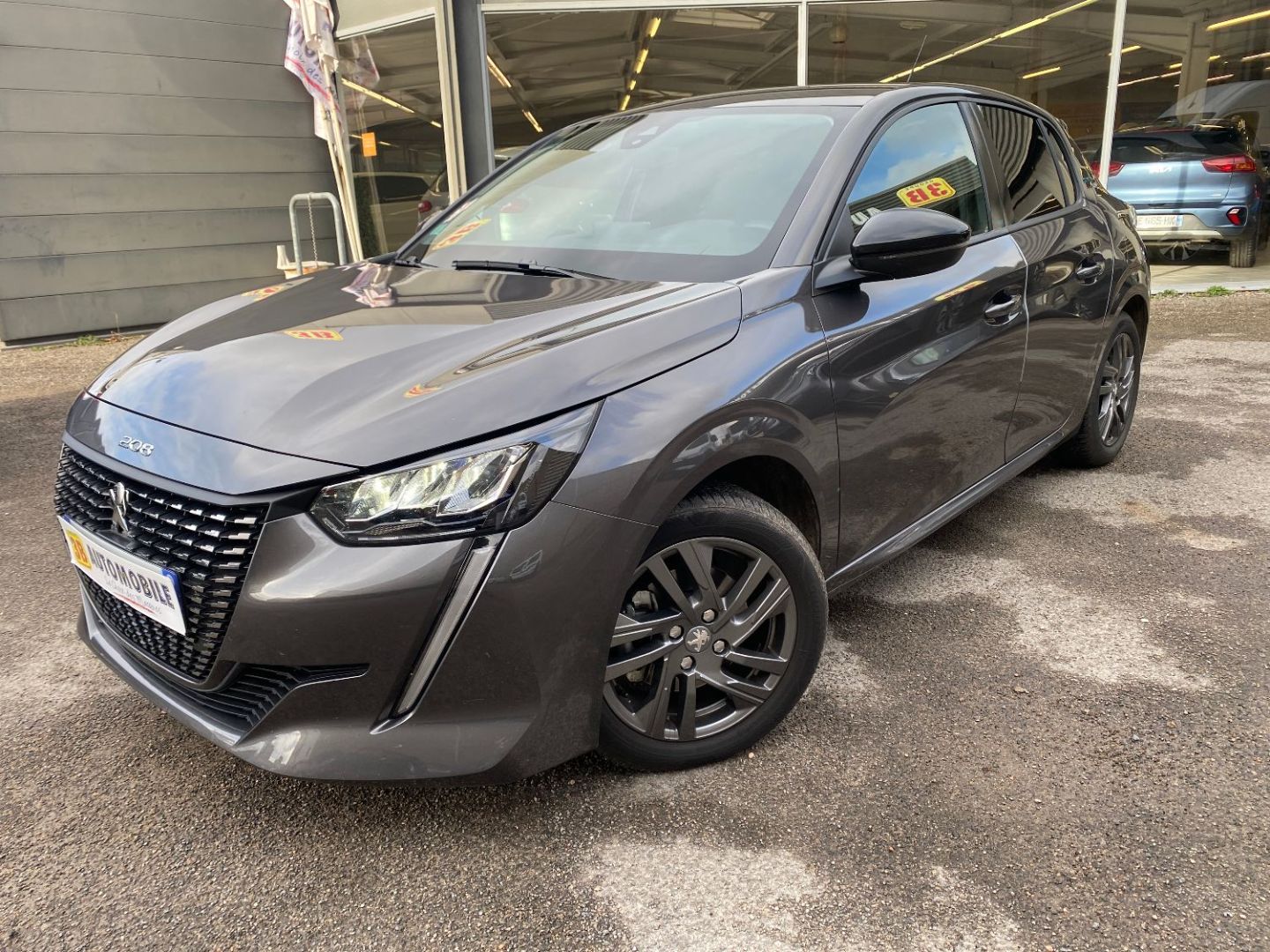 PEUGEOT 208 II Phase 1 - 1.2 injection 100CV STYLE EAT.8 s&s EURO.6