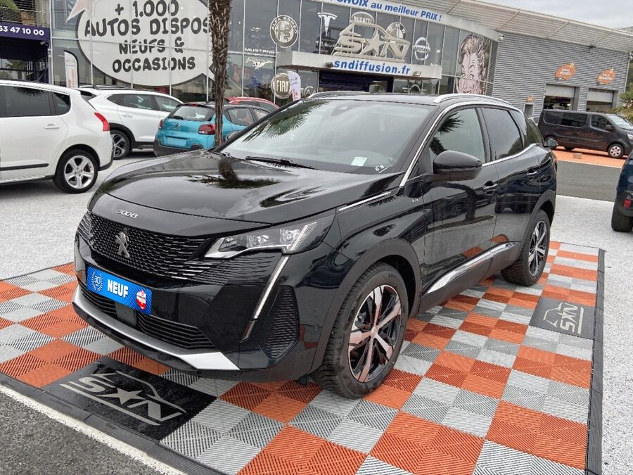 PEUGEOT 3008 BlueHDi 130 EAT8 GT Hayon Grip Control SC