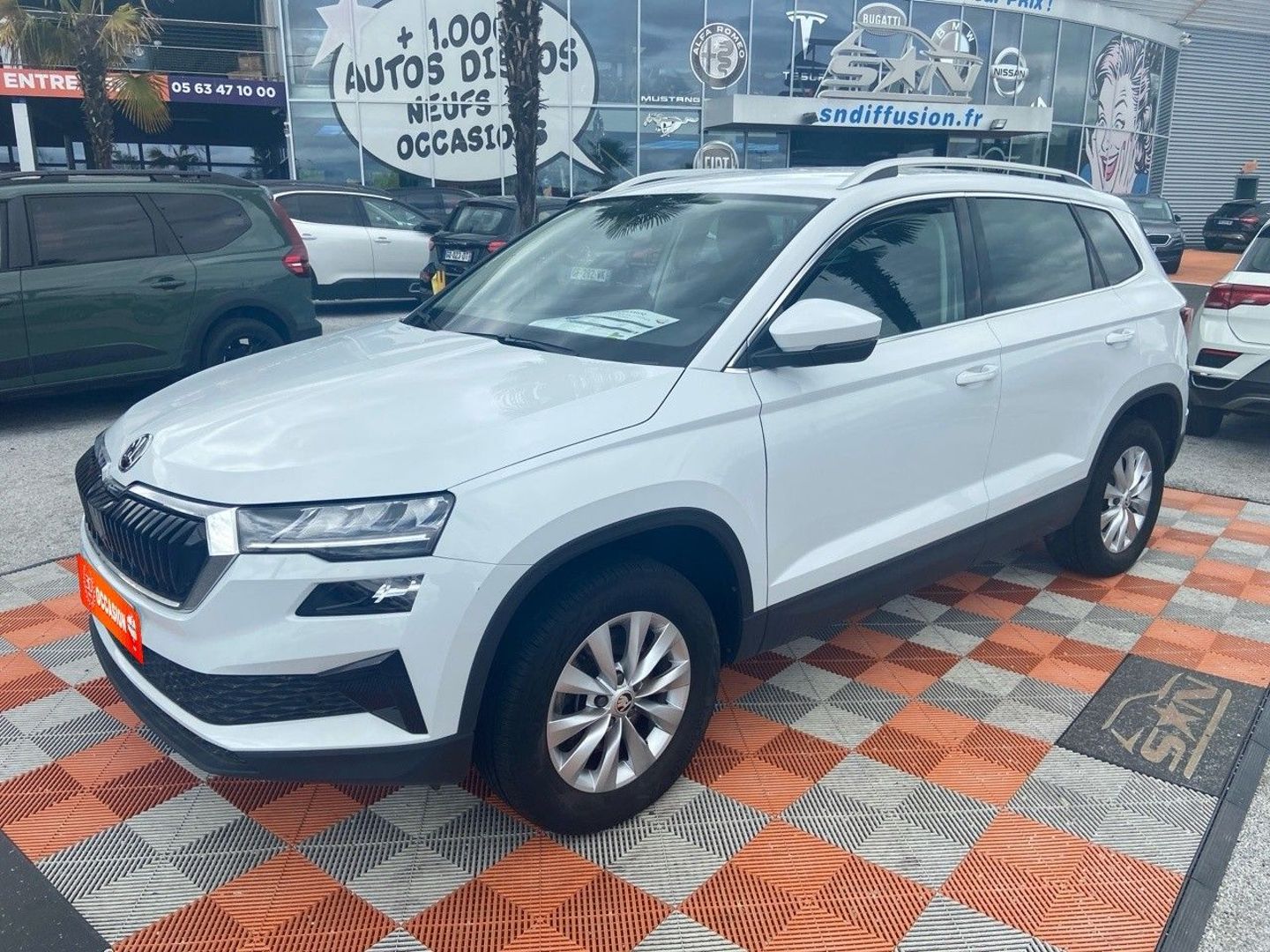 SKODA KAROQ - 2.0 TDI 116 BV6 SELECTION JA 16" Caméra