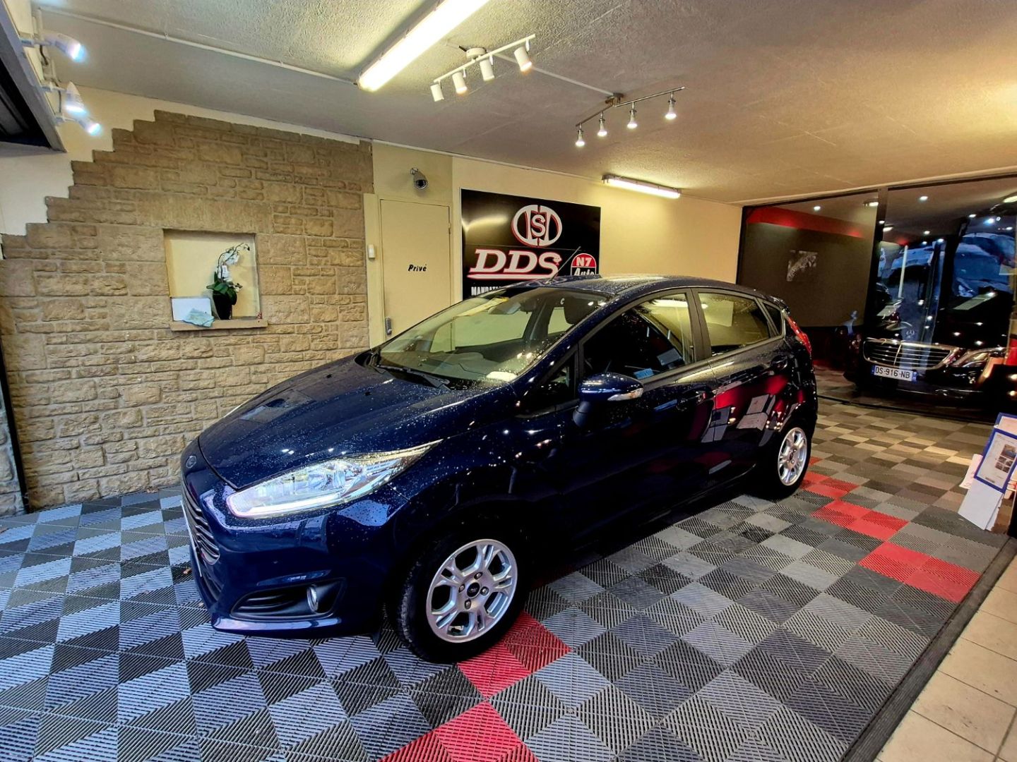 FORD FIESTA - 95 CV TITANIUM CLIM REGUL DISTRI VIDANGE NEUF CT OK