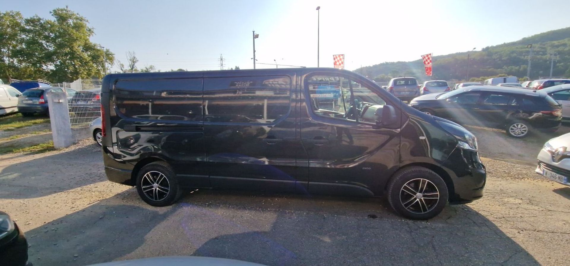 RENAULT TRAFIC - GPS CAMERA CLIM REGUL 2 PORTES LATERAL