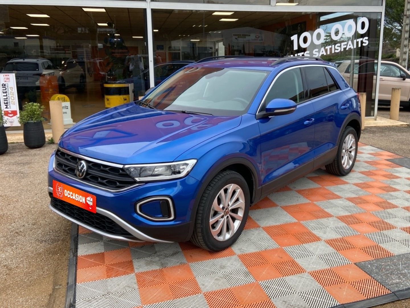 VOLKSWAGEN T-ROC 1.0 TSI 110 BV6 LIFE PLUS JA 17" Barres