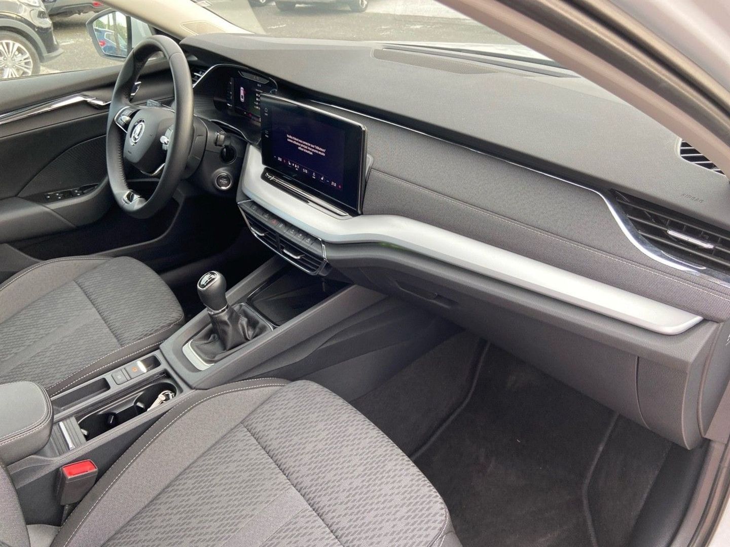 SKODA OCTAVIA - 2.0 TDI 115 BV6 SELECTION Caméra