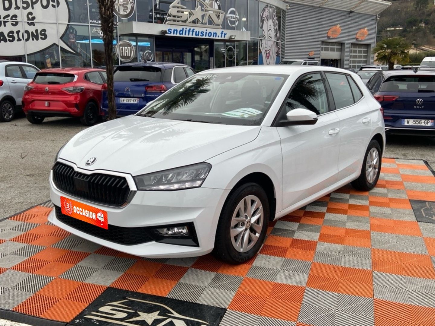 SKODA FABIA - 1.0 TSI 95 AMBITION Ecran 8" JA 15"