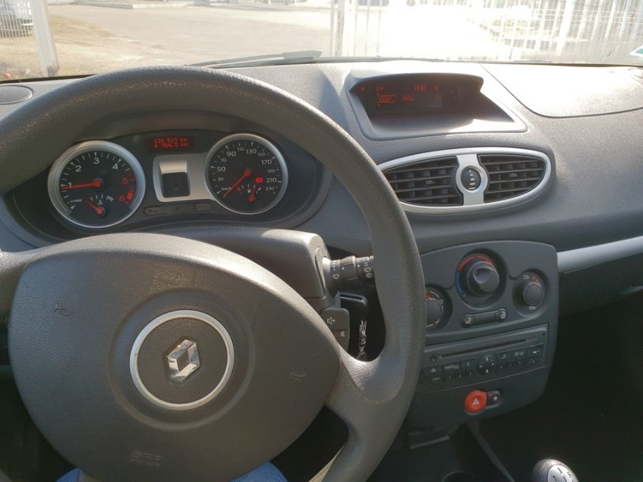 RENAULT CLIO III PHASE 2 - 5P DCI (70CH) ECO2 70cv 5P BVM DYNAMIQUE