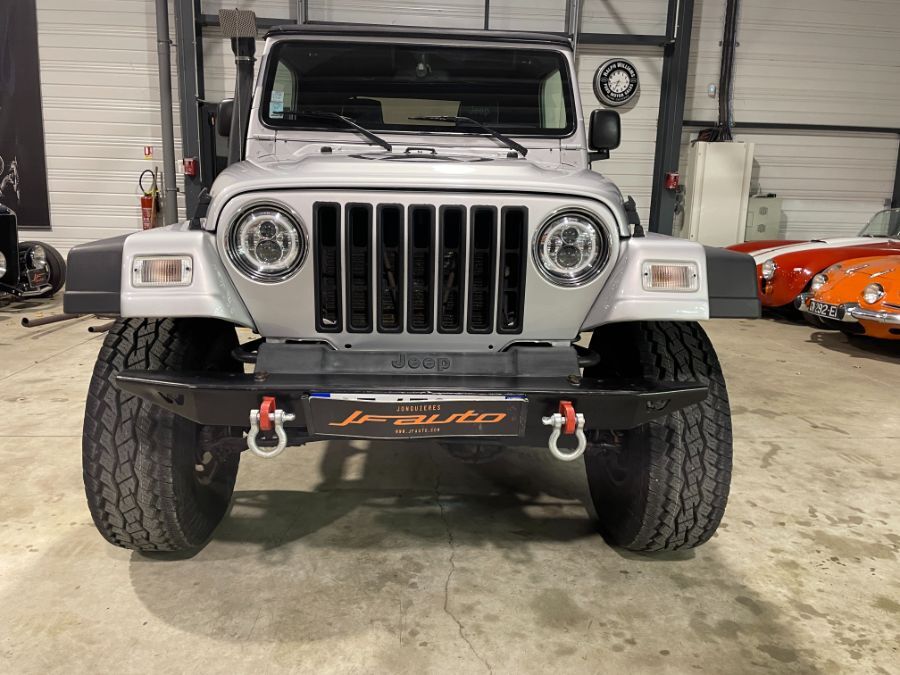 JEEP WRANGLER - 4.0 BVA BACHE