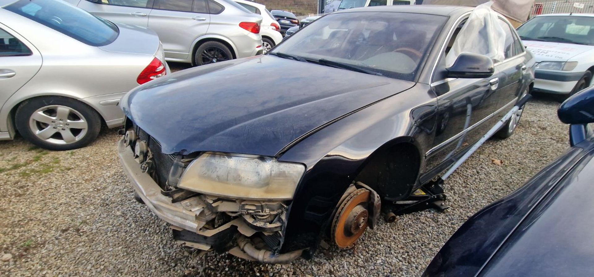 AUDI A8 A8 4.2 L V8 TDI QUATTRO 227 cv POUR PIECES