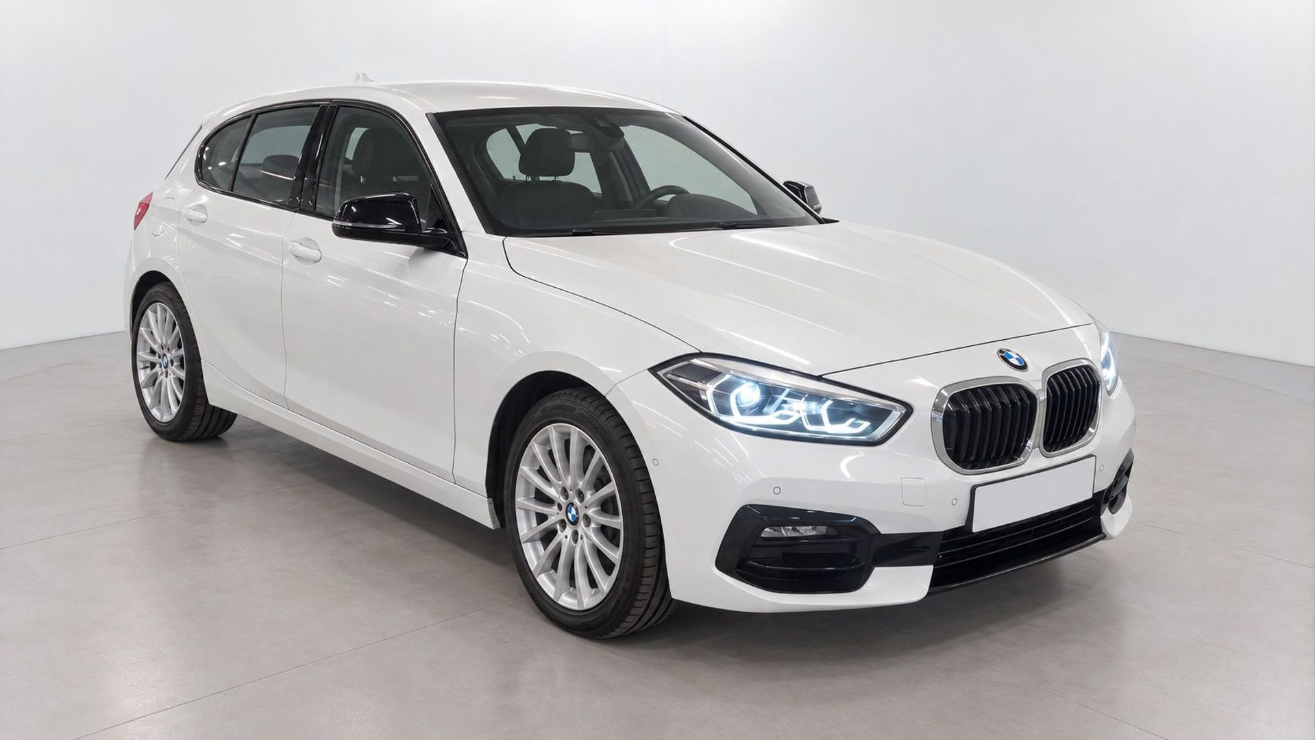 BMW SERIE 1 118i 136 Edition Sport DKG7