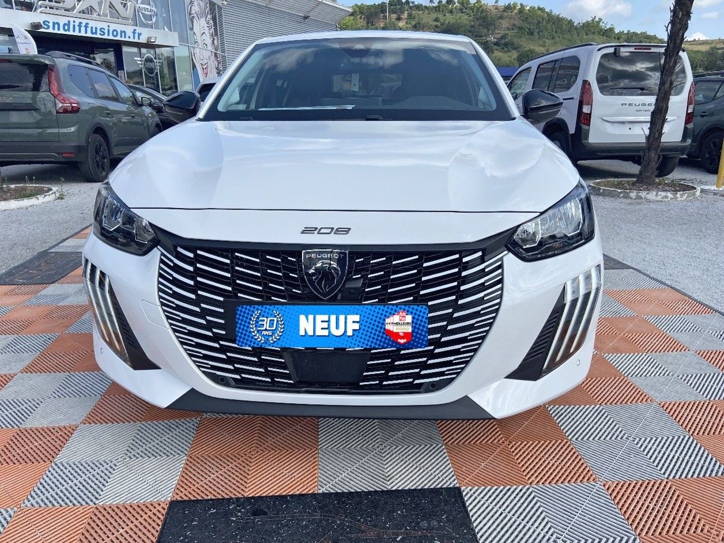 PEUGEOT 208 - Hybrid 110 e-DCS6 ALLURE PACK VISION & NAVIGATION