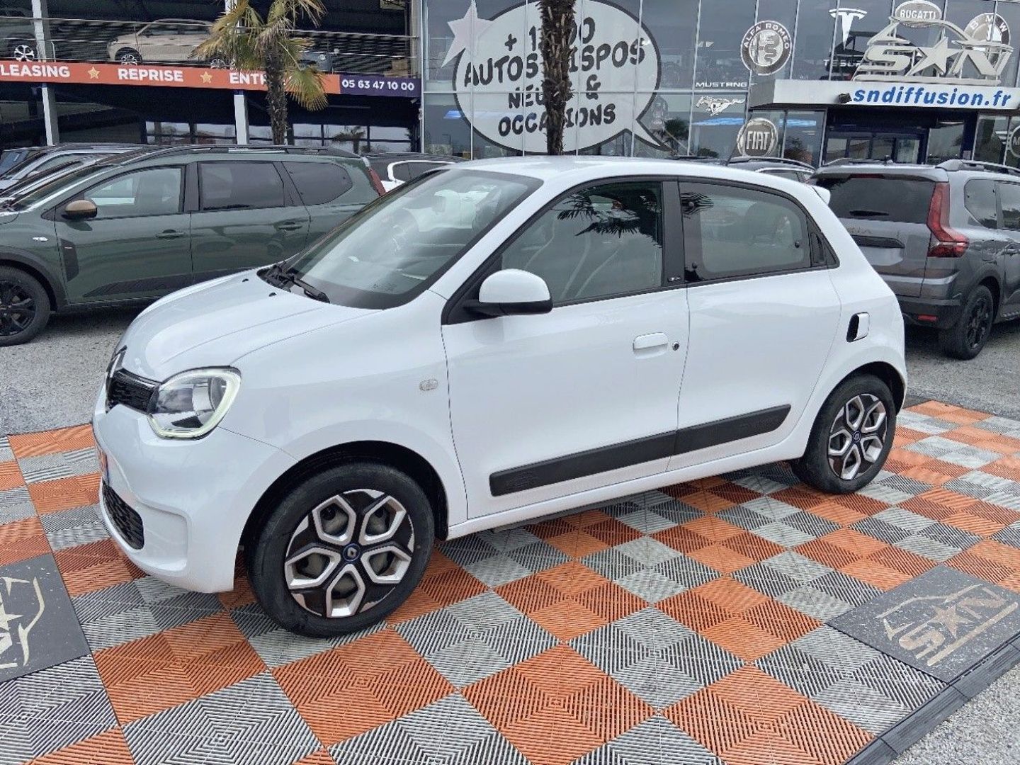 RENAULT TWINGO - E-TECH ELECTRIQUE ZEN R80 ECRAN CLIM AUTO (2022)