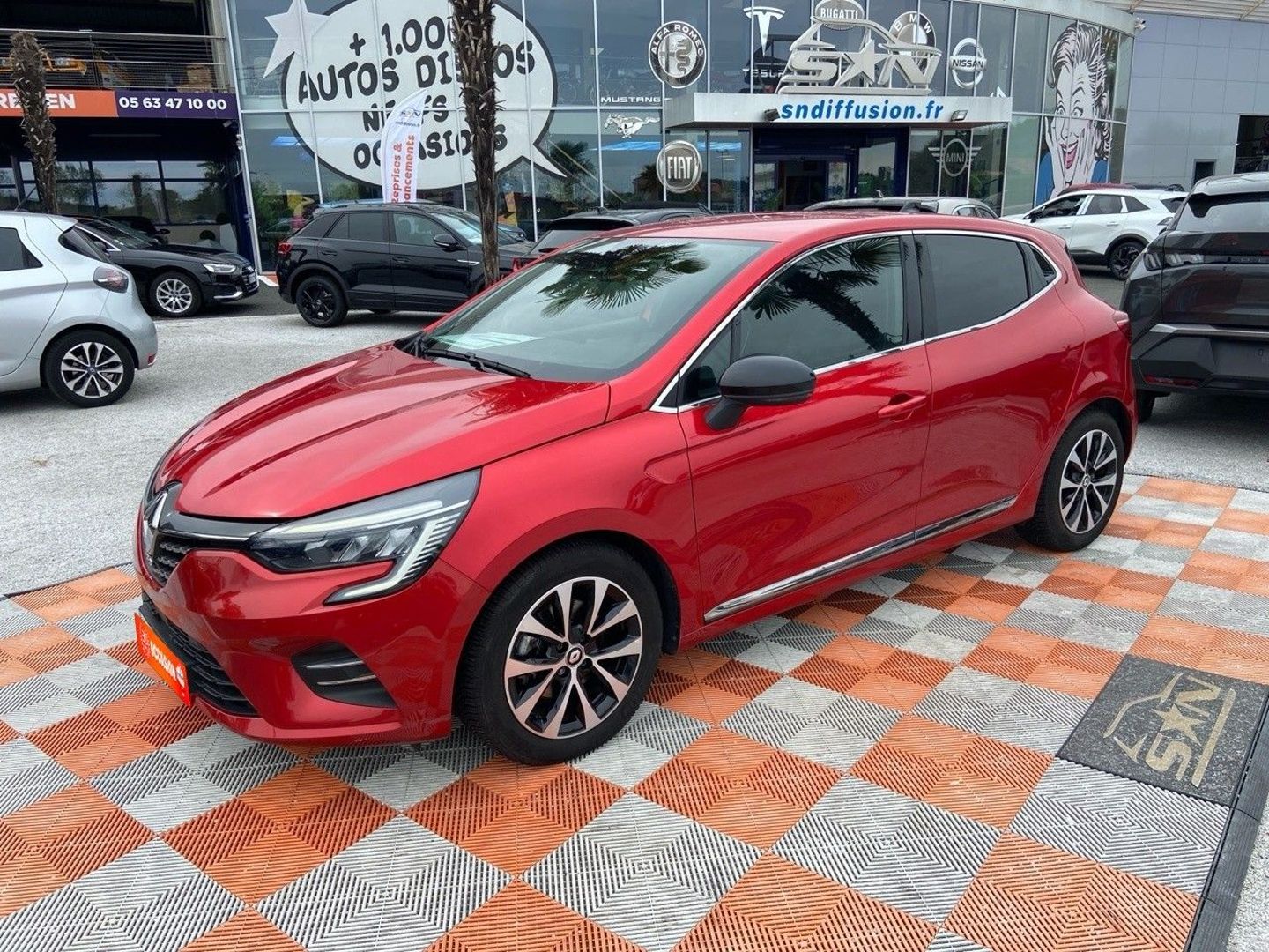 RENAULT CLIO - V E-TECH 145 TECHNO GPS CAMÉRA 1°MAIN (2022)