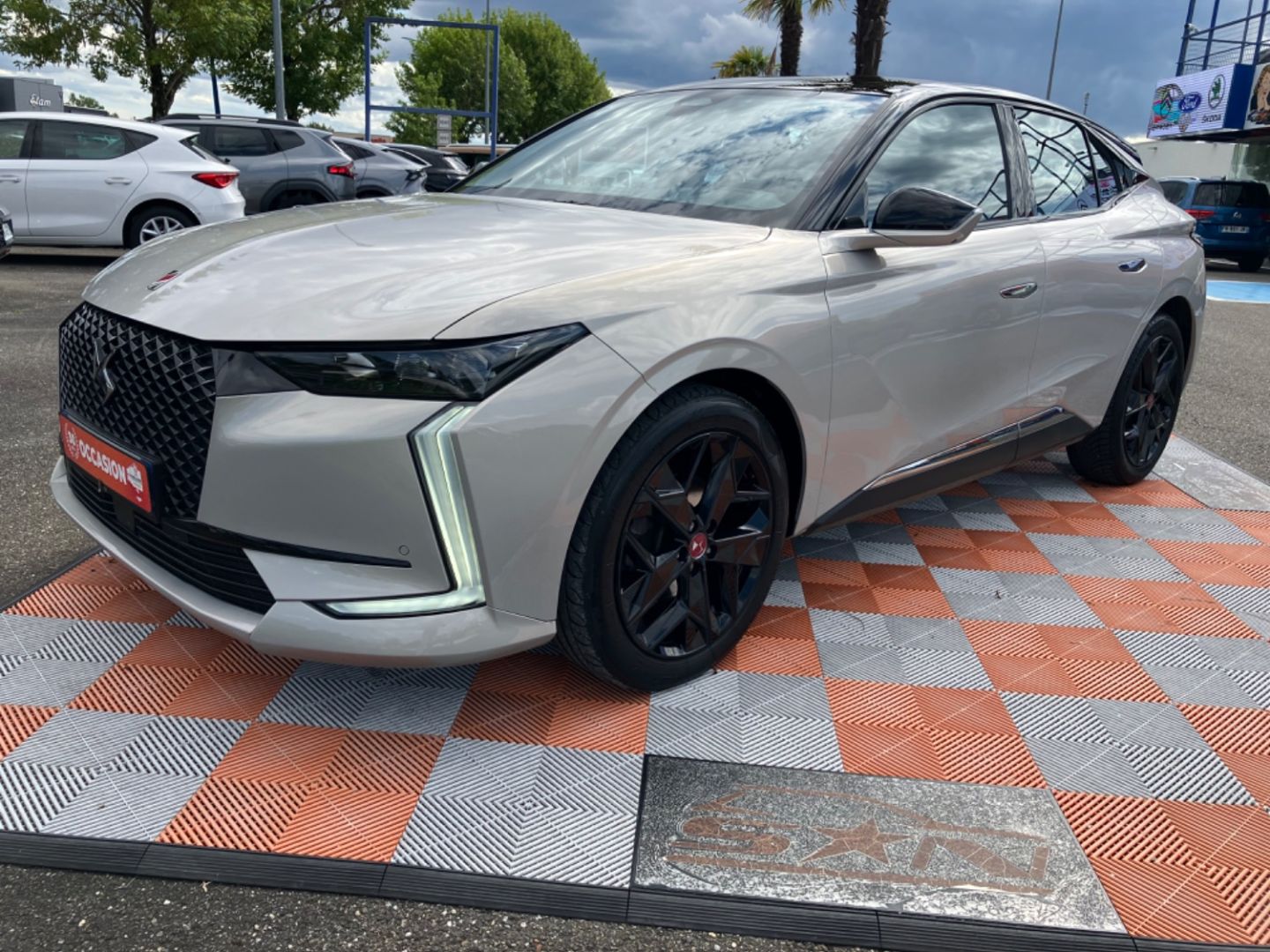 DS DS4 - BLUEHDI 130 EAT8 PERFORMANCE LINE HAYON CAMÉRA 360° (2022)