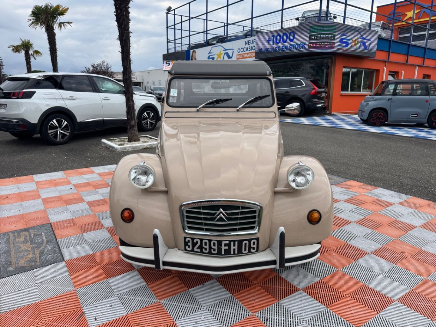 CITROEN 2 CV - 2 CV 6 AZKA (1982)