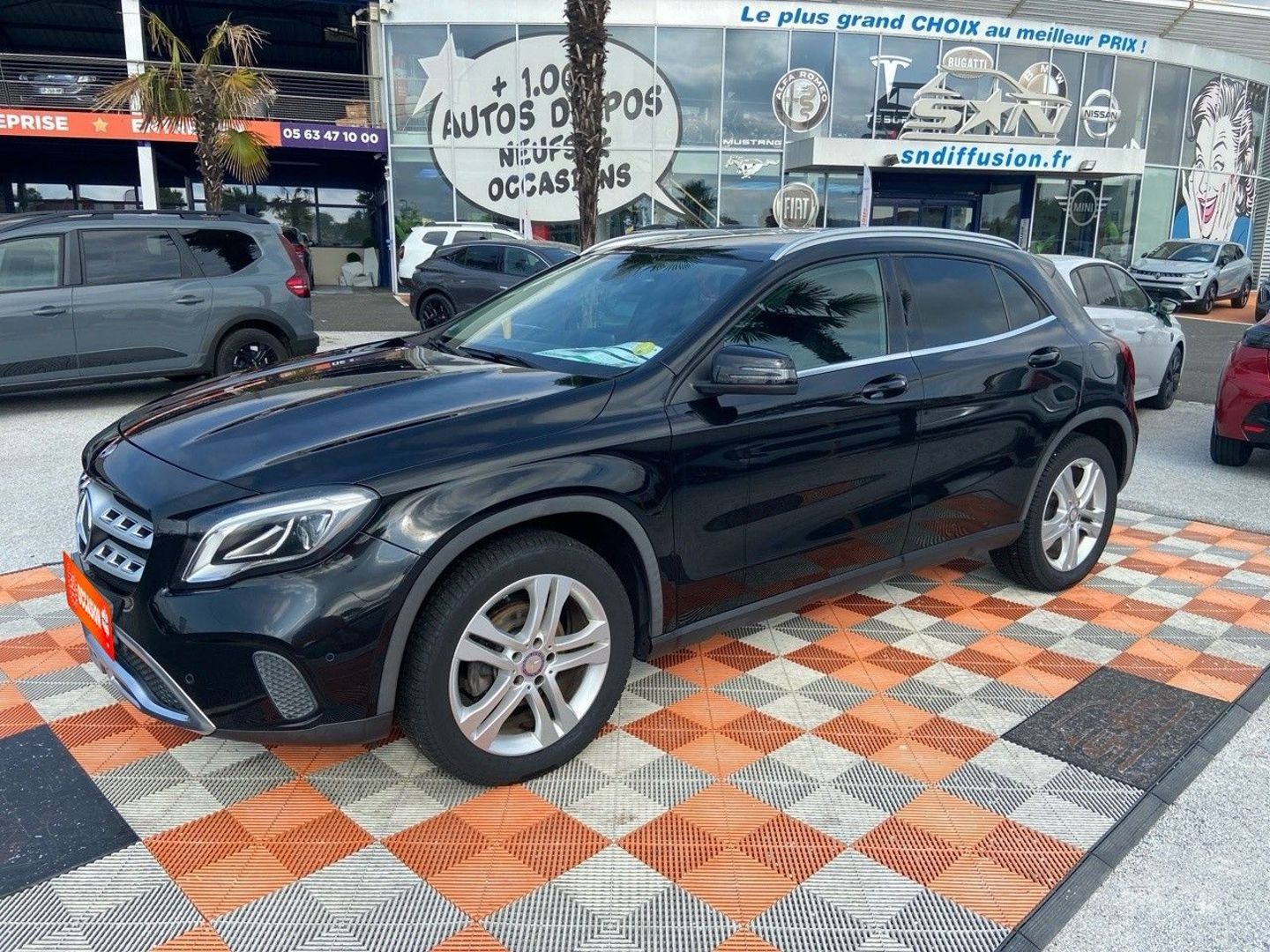 MERCEDES-BENZ GLA - 220D 4MATIC 7G-DCT SENSATION GPS (2018)