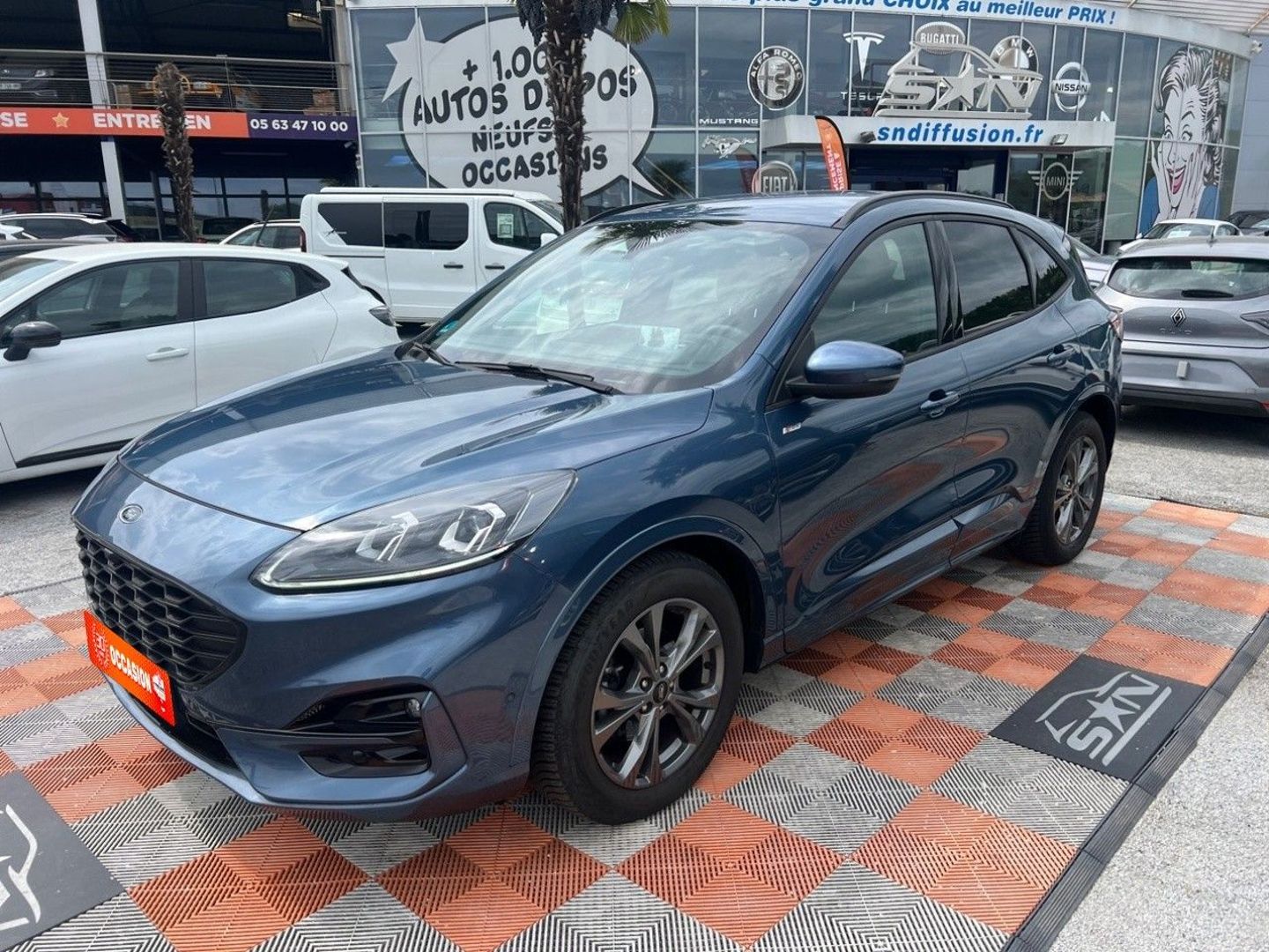 FORD KUGA - 2.0 TDCI 120 ST LINE X BVA GPS CAMÉRA HAYON PACK HIVER ATTELAGE (2023)