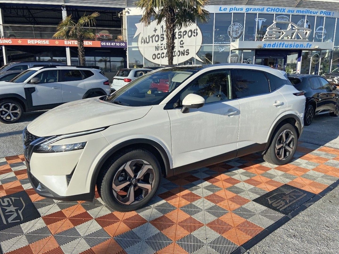 NISSAN QASHQAI - MILD HYBRID 158 X-TRONIC N-CONNECTA TOIT GPS CAMÉRA 360° PACK HIVER (2024)