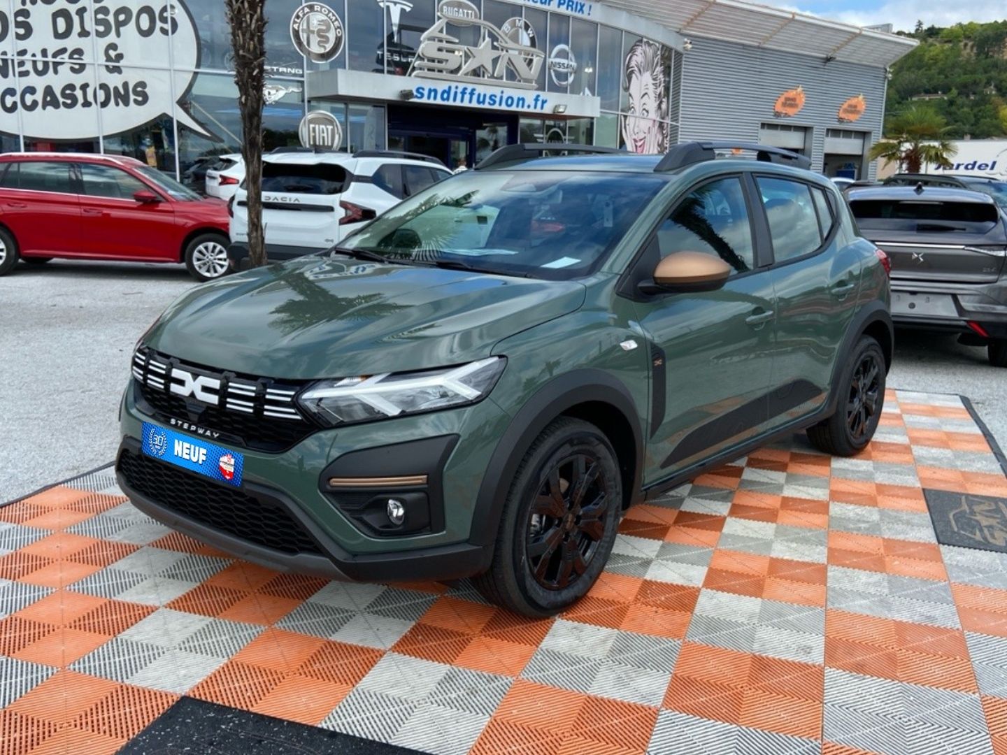 DACIA SANDERO - ECO-G 100 BV6 STEPWAY EXTREME CAMÉRA JA 16" (2025)