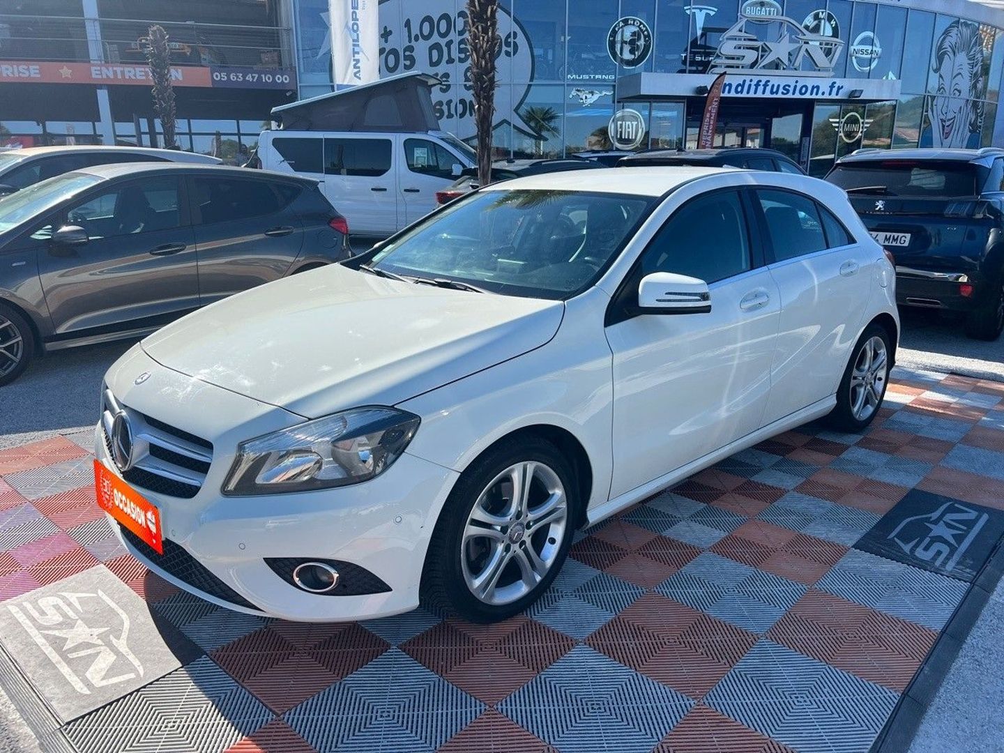 MERCEDES-BENZ CLASSE A - 200 CDI 136 SENSATION (2014)
