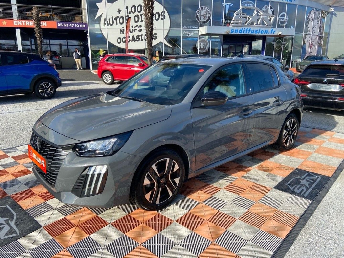 PEUGEOT 208 - 100 BV6 ALLURE RADARS AV-AR ECRAN 10" (2025)