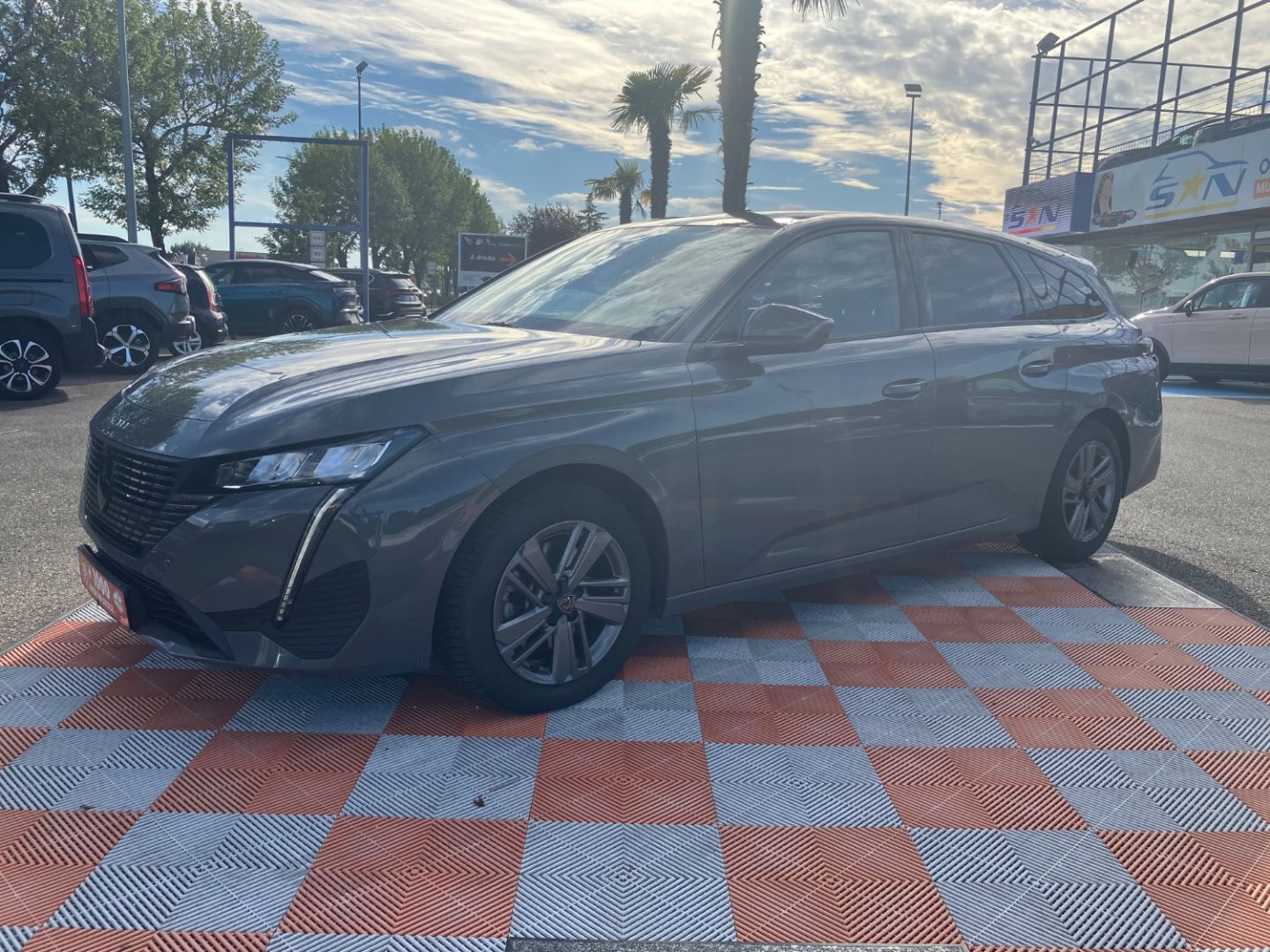 PEUGEOT 308 SW - BLUEHDI 130 EAT8 ALLURE GPS CAMÉRA 360° ADML SC (2024)