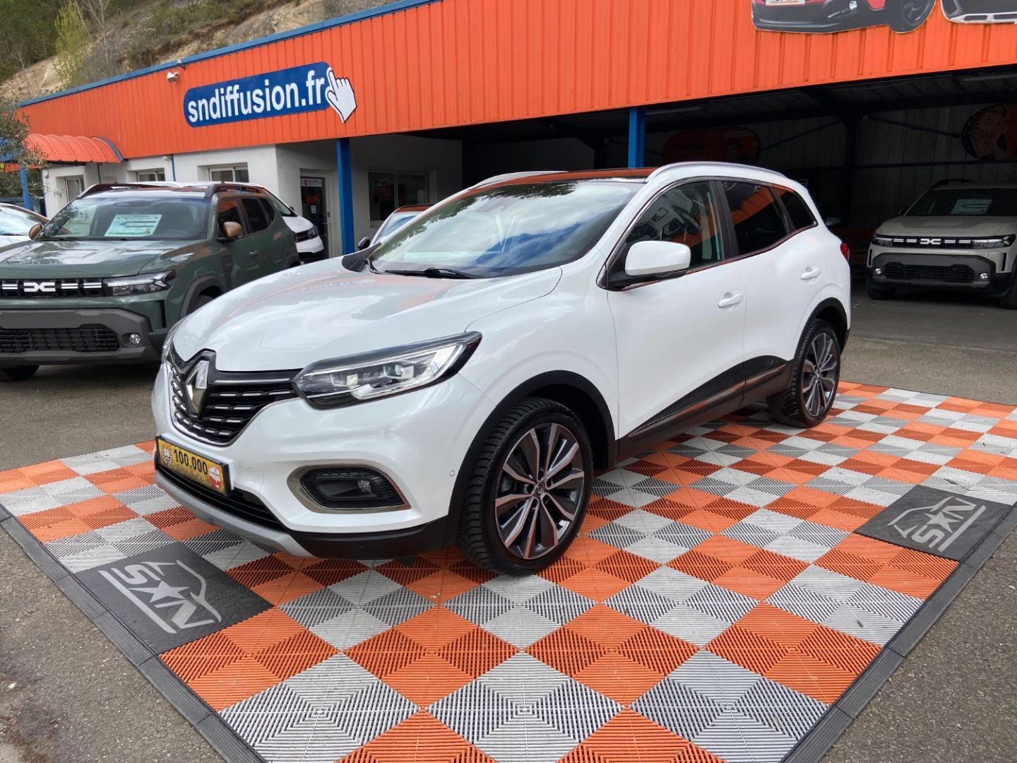 RENAULT KADJAR - BLUEDCI 115 EDC INTENS GPS CAMÉRA TOIT PANO (2019)