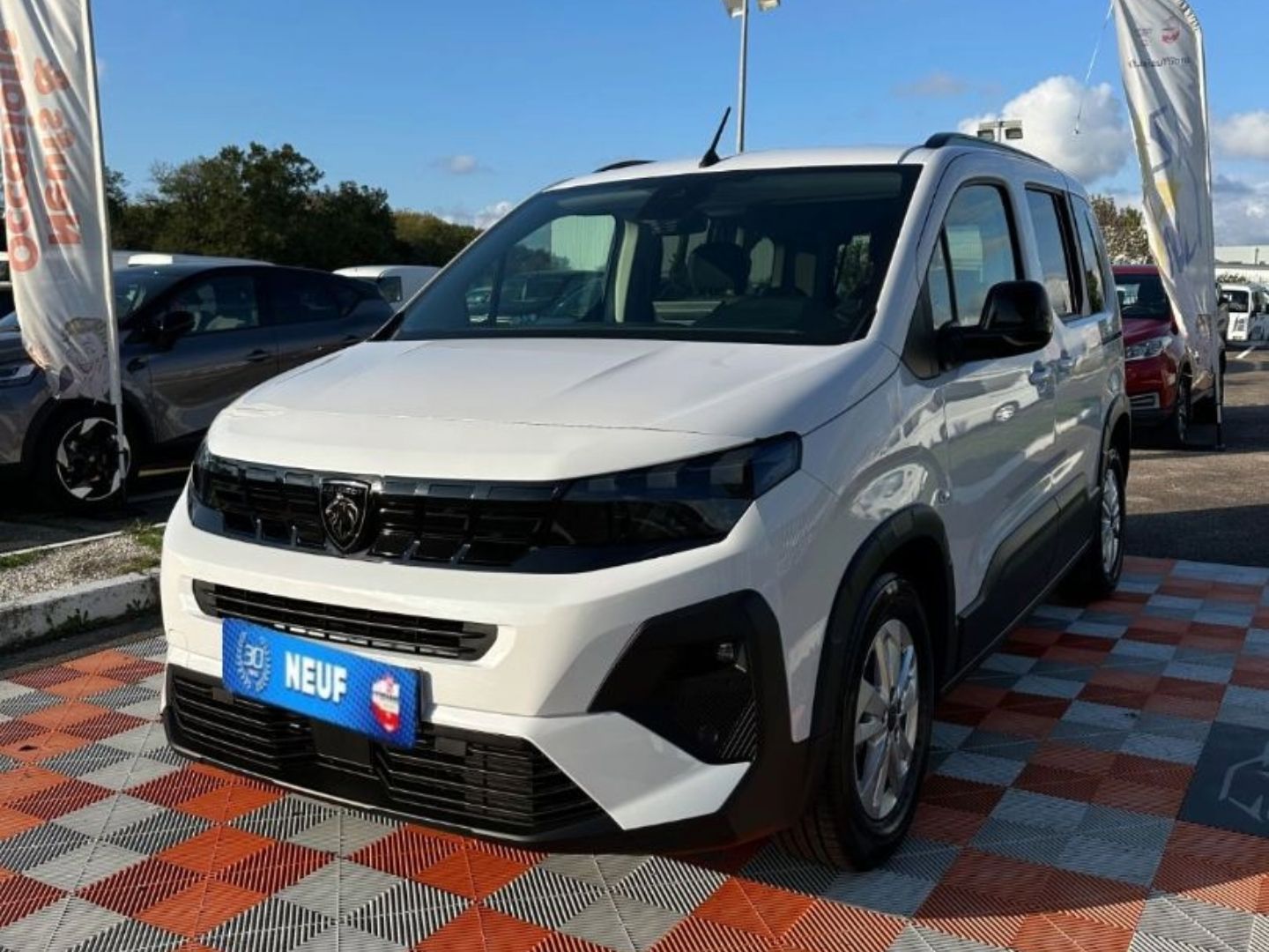 PEUGEOT RIFTER - BLUEHDI 100 BV6 ALLURE PACK STYLE CAMÉRA JA 16" (2025)