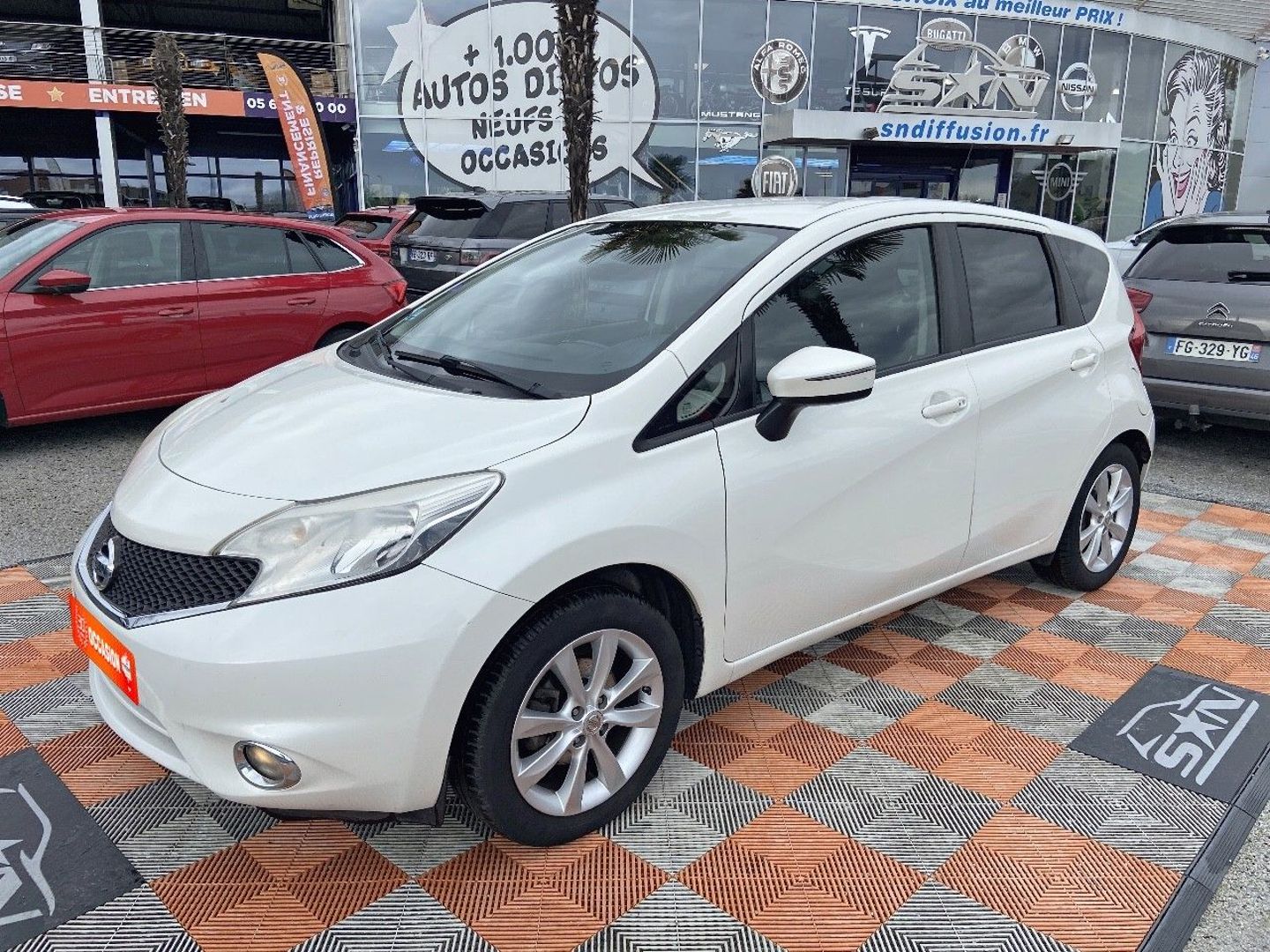 NISSAN NOTE - 1.2 CONNECT EDITION (2015)