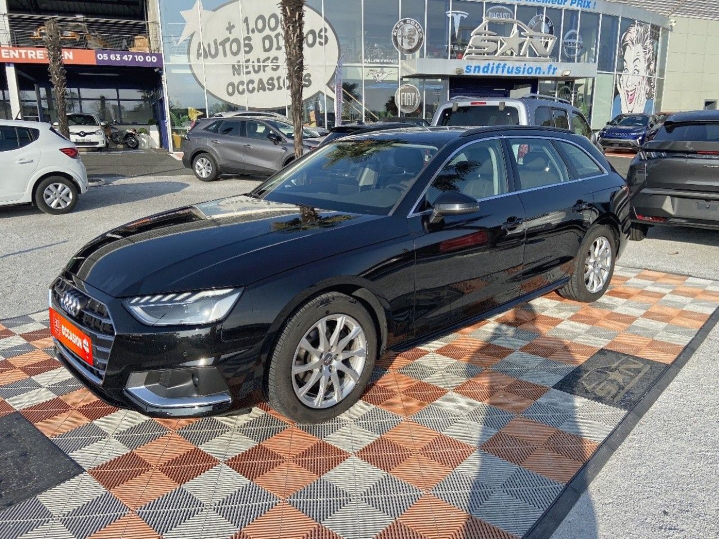 AUDI A4 AVANT - V 30 TDI 136 STRONIC BUSINESS LINE LED GPS CAMÉRA (2020)