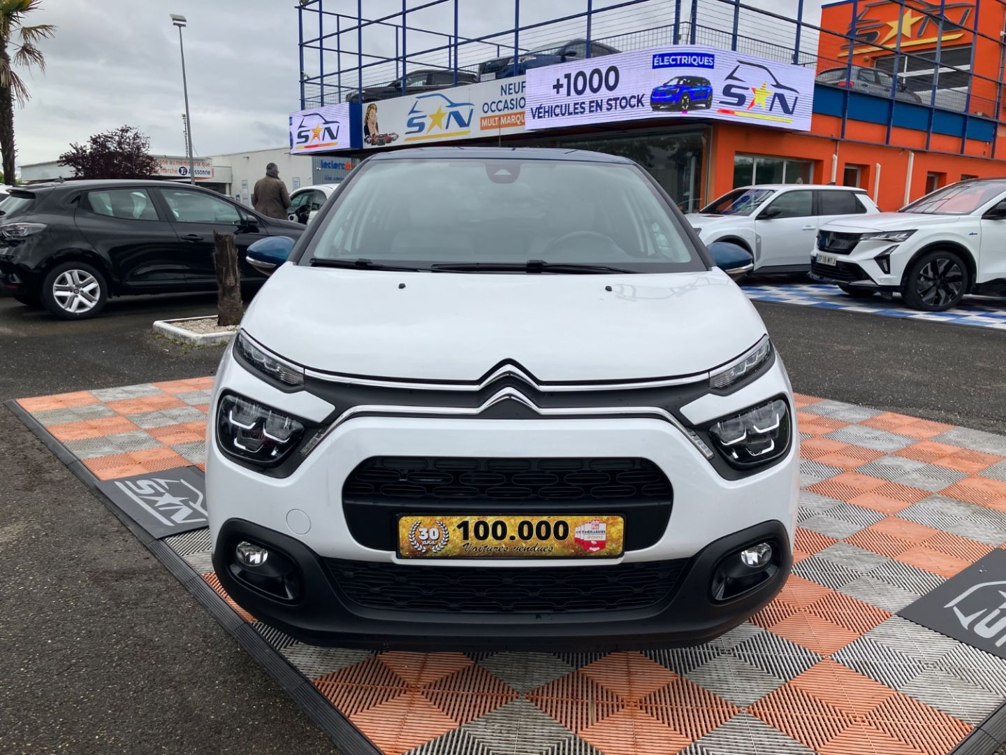CITROEN C3 PureTech 83 SHINE PACK GPS Caméra ADML