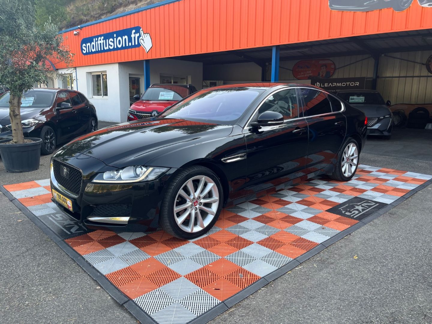 JAGUAR XF - 2.0 D 180 BVA8 PRESTIGE JA19 (2016)