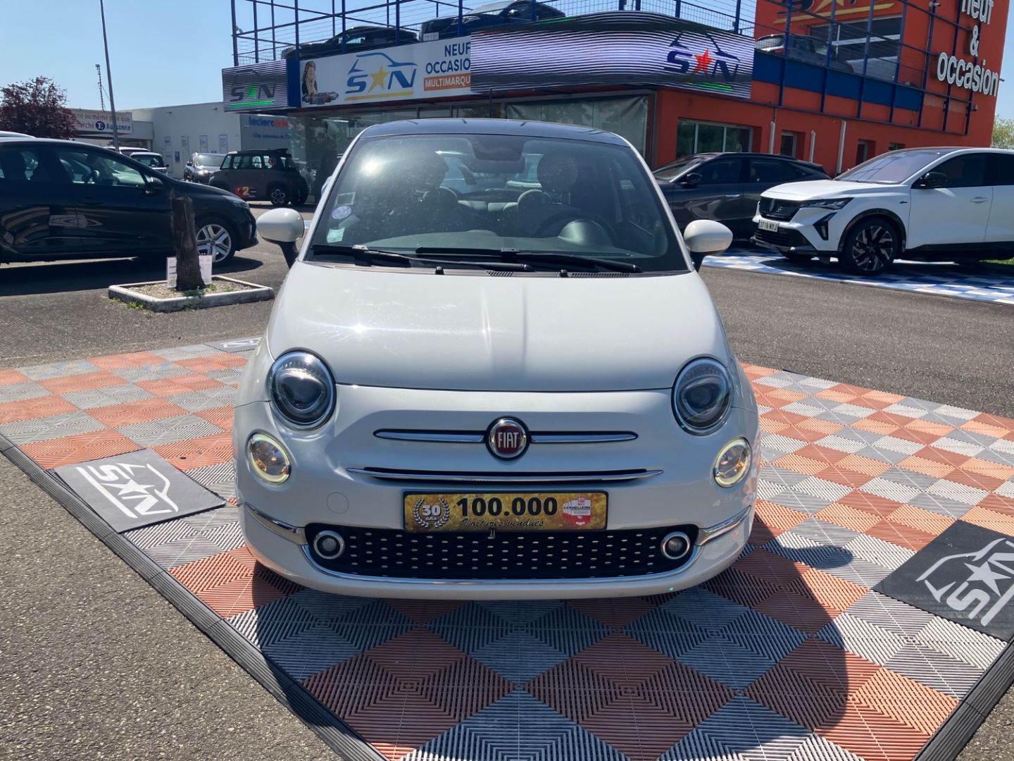 FIAT 500 - HYBRID 1.0 BSG 70 DOLCEVITA CLIM AUTO TOIT PANO. RADARS RECUL (2021)