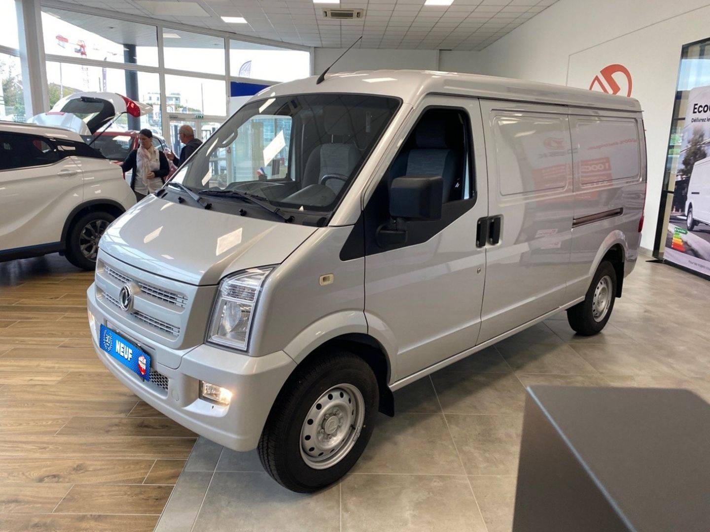 DFSK ECO CITY 35 - VAN 2 PLACES CAMÉRA 2 PORTES LAT. CLIM. BLUETOOTH HAYON TÔLÉ (2023)