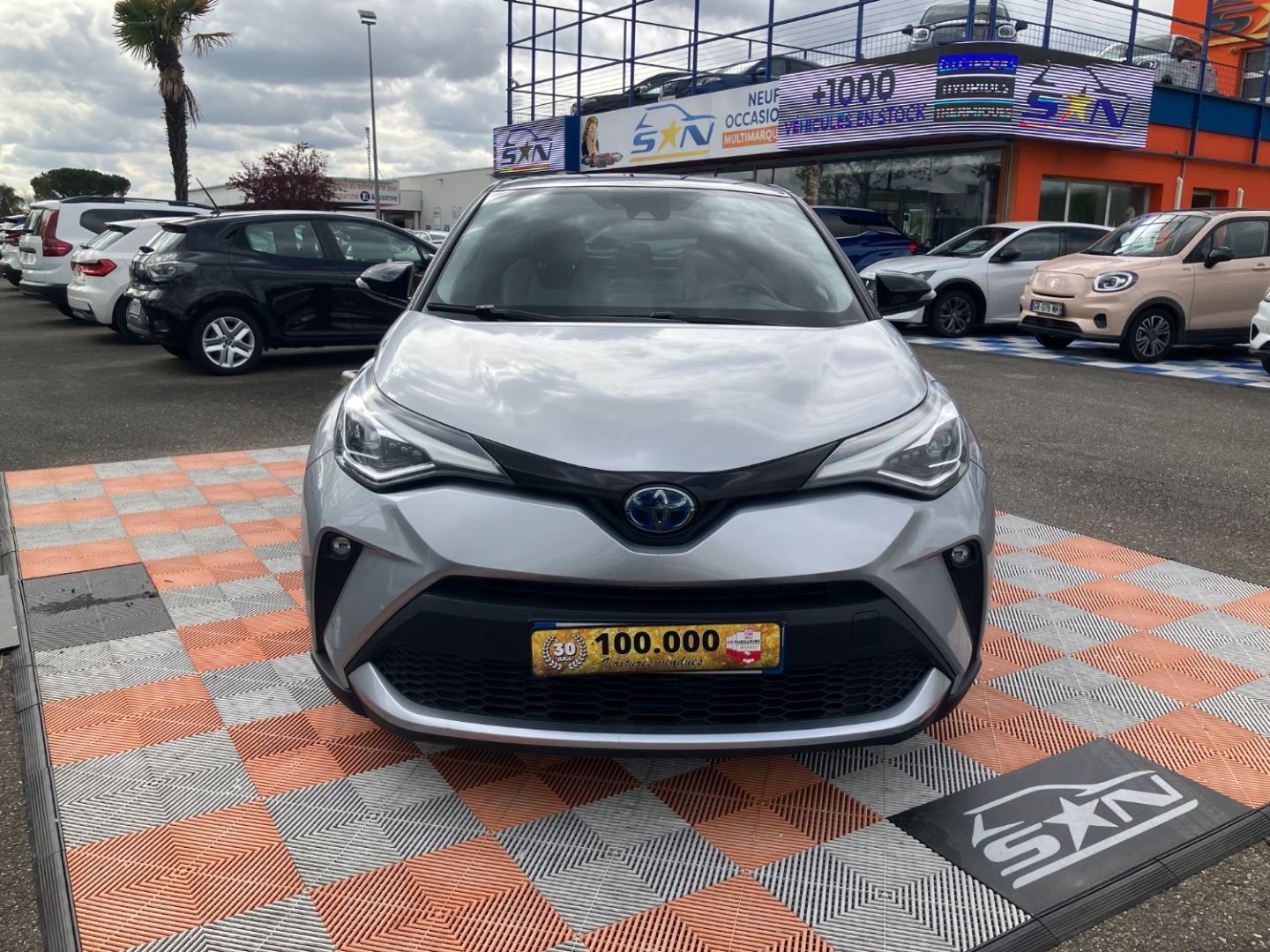 TOYOTA C-HR - 2.0 184 HYBRIDE BVA COLLECTION CUIR GPS CAMÉRA JA 18" (2022)