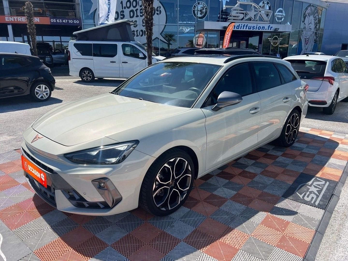 CUPRA LEON SPORTSTOURER - NEW V 1.5 E-TSI 150 MHEV DSG7 TOIT GPS CAMÉRA JA 18" (2025)