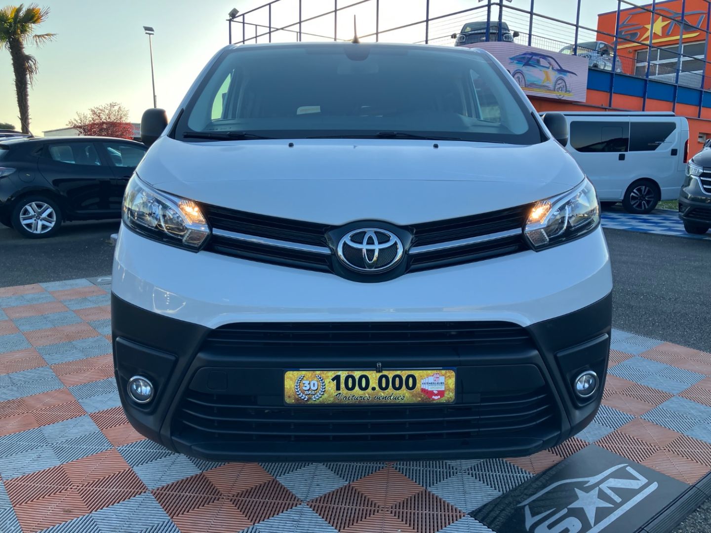 TOYOTA PROACE VERSO - 2.0 D-4D 140 BV6 DYNAMIC CONFORT COMBI LONG 9 PLACES GPS (2023)