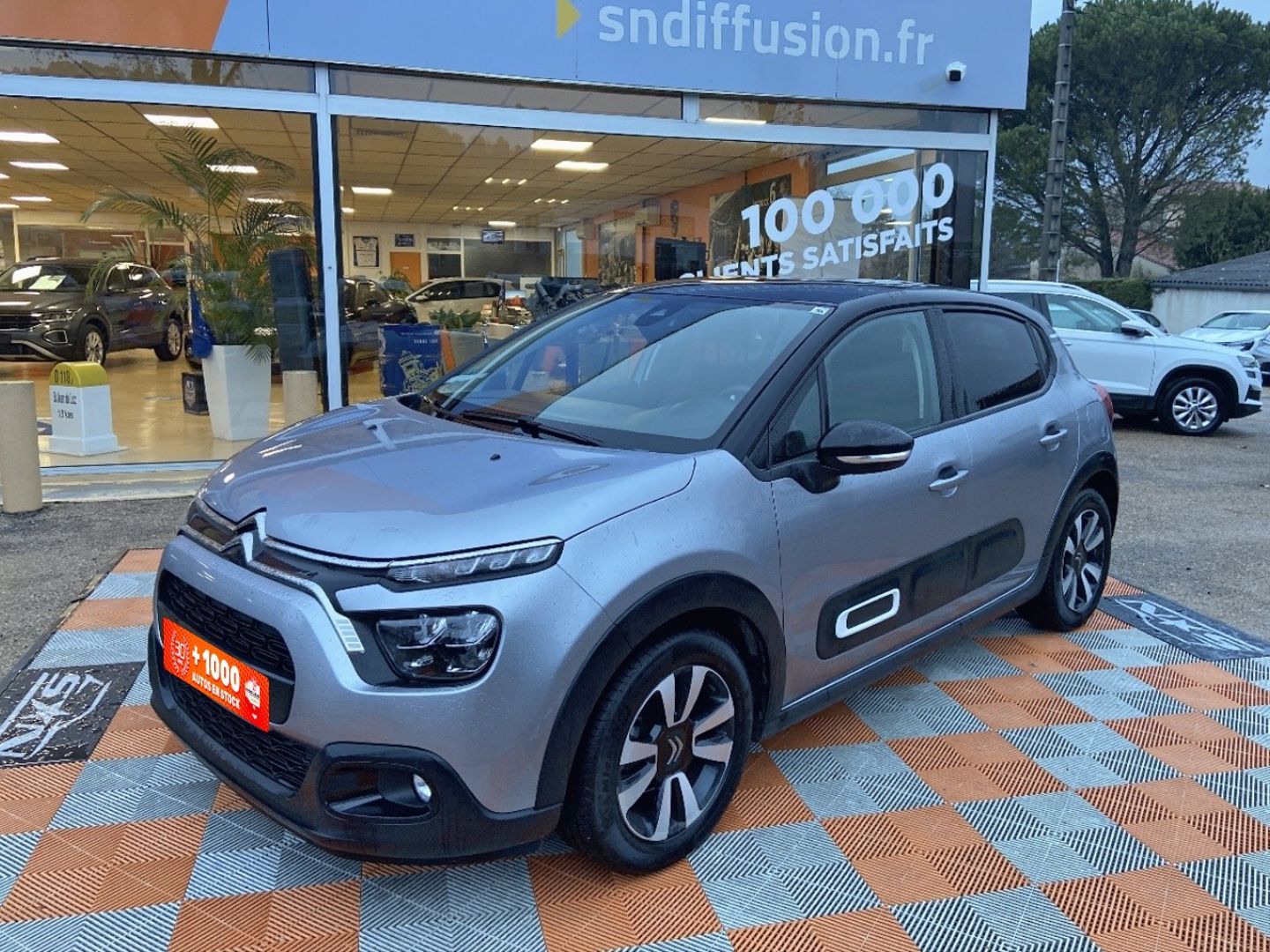 CITROEN C3 - PURETECH 83 MAX TOIT NOIR JA 16" (2024)
