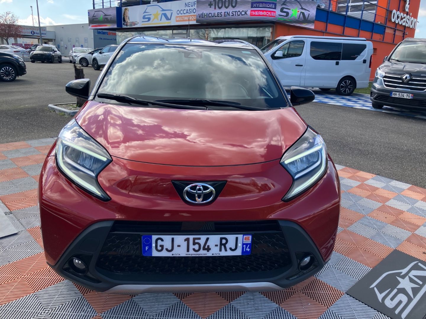 TOYOTA AYGO X - 1.0 VVT-I 72 BVA COLLECTION GPS CAMÉRA (2022)