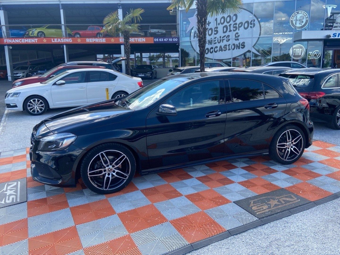 MERCEDES-BENZ CLASSE A - 180 D 7G-DCT FASCINATION PACK AMG EXT (2017)