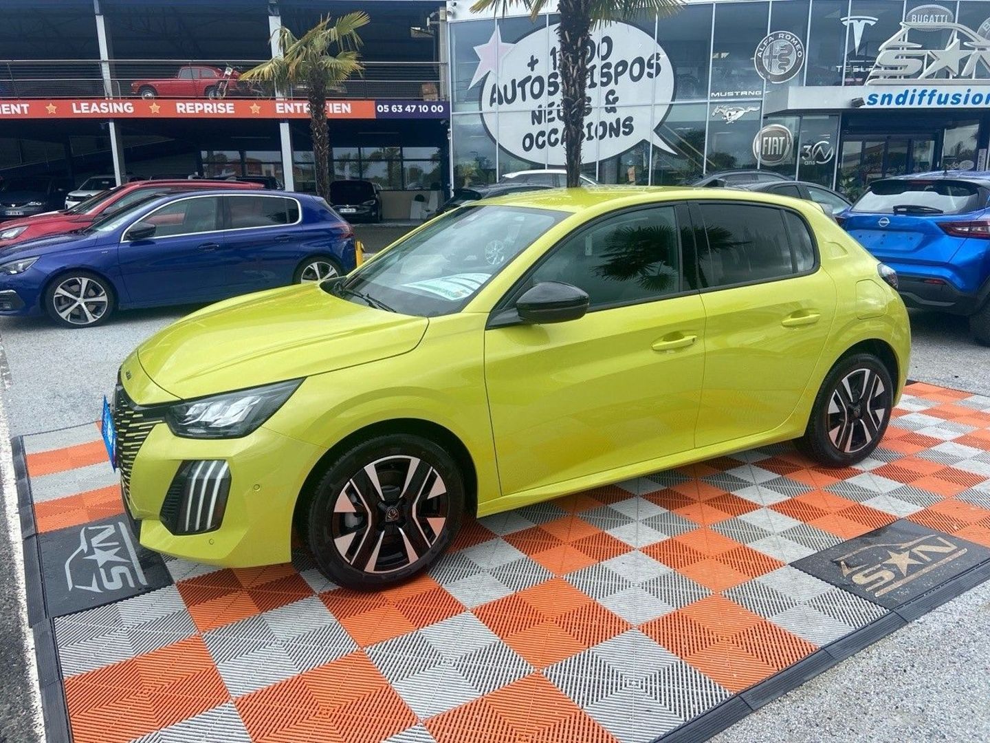 PEUGEOT 208 - 100 BV6 ALLURE CAMÉRA 360° ANGLES MORTS (2024)