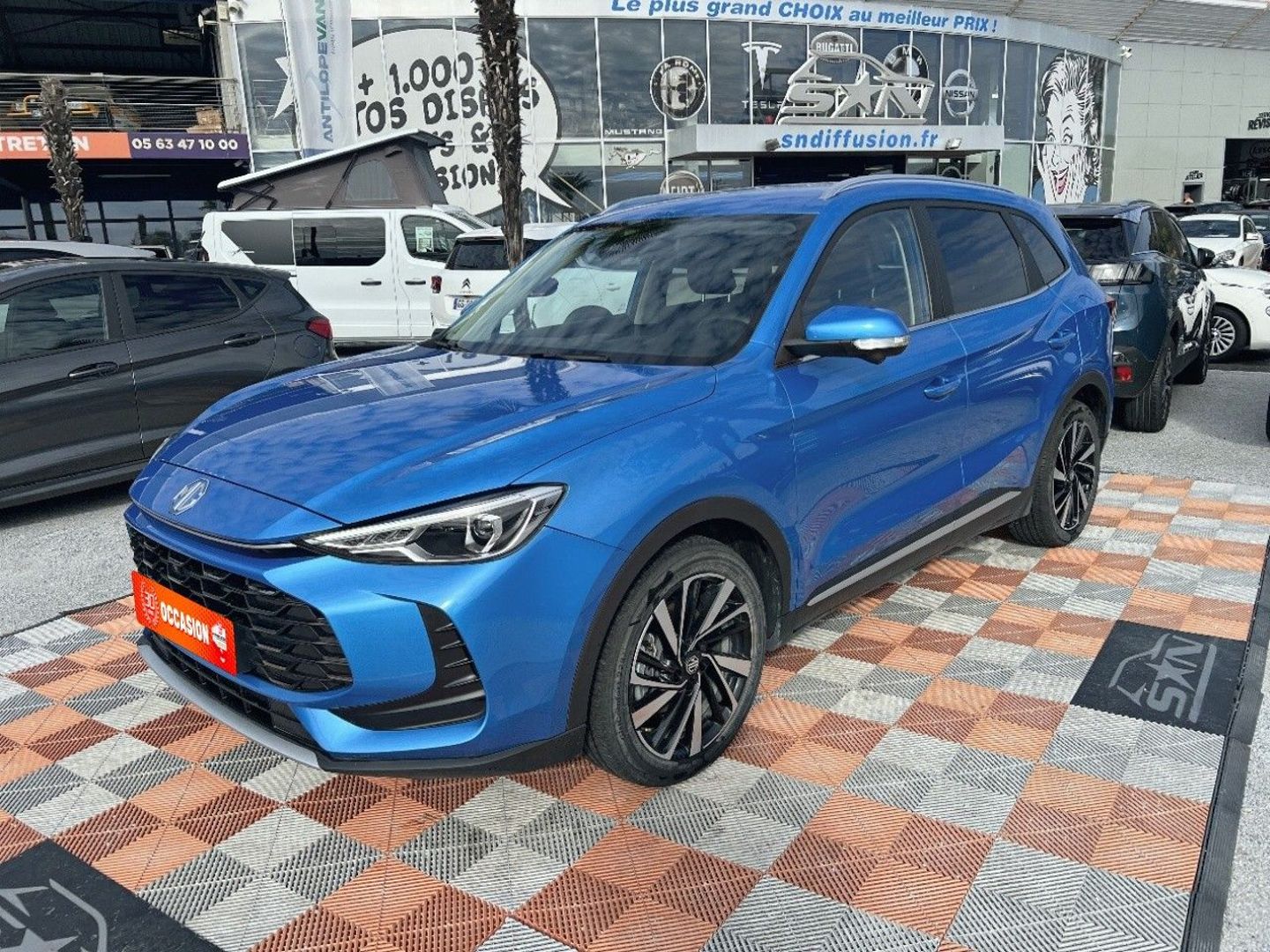 MG ZS - 1.5 HYBRID + 197 LUXURY CUIR GPS CAMÉRA 360° JA 18" (2025)