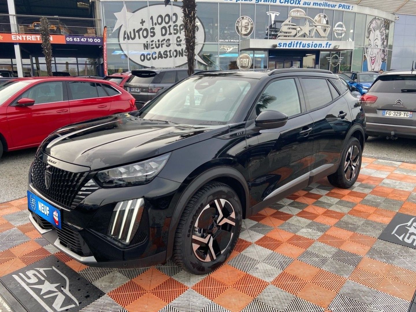 PEUGEOT 2008 - II (2) 1.2 Hybrid 145 GT e-DCS6 GPS Caméra 360° Toit Pack Hiver