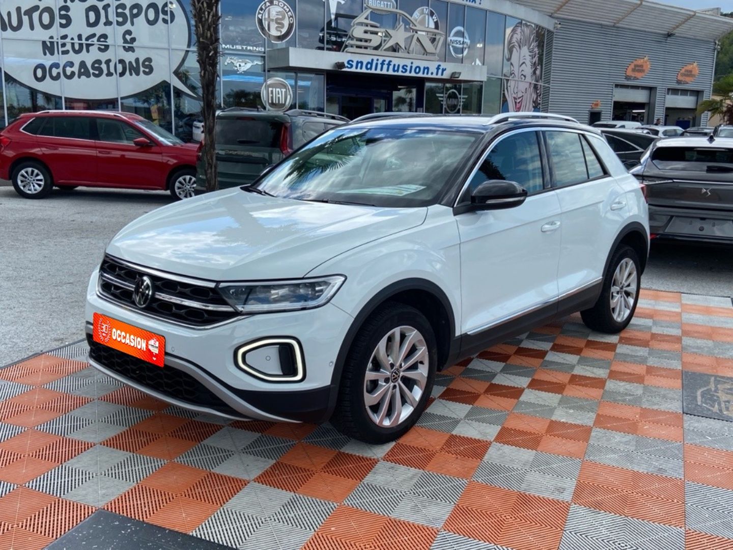 VOLKSWAGEN T-ROC - 1.5 TSI 150 DSG7 STYLE GPS TOIT NOIR 1°MAIN (2022)