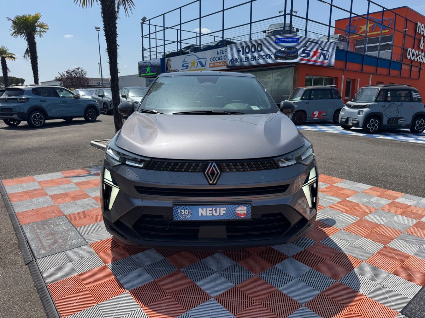 RENAULT CAPTUR - ECO-G 100 BV6 TECHNO GPS CAMÉRA JA 18" (2025)