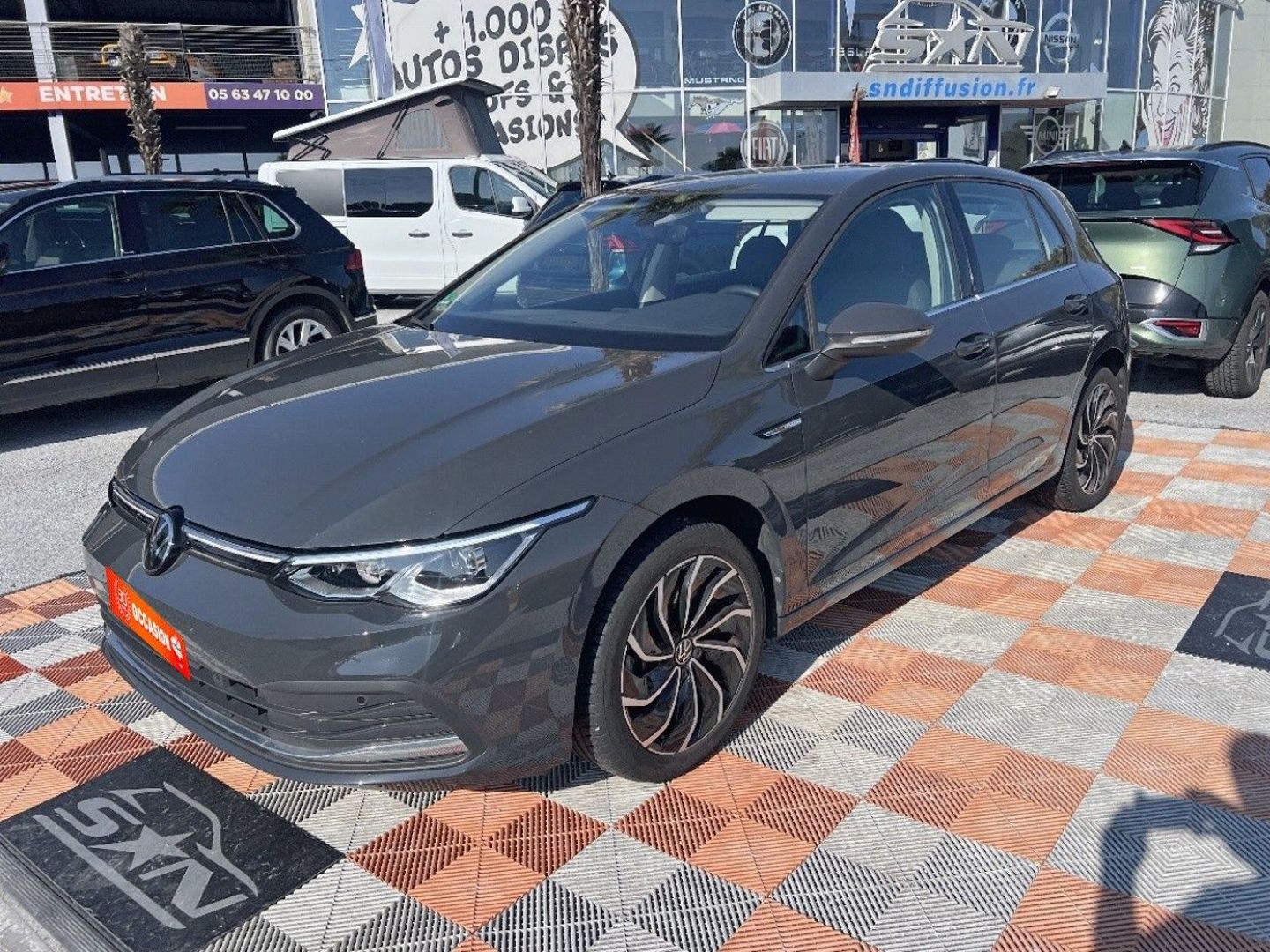 VOLKSWAGEN GOLF - VIII 2.0 TSI 190 DSG7 STYLE GPS JA 18" DIAMANTÉES SC (2024)