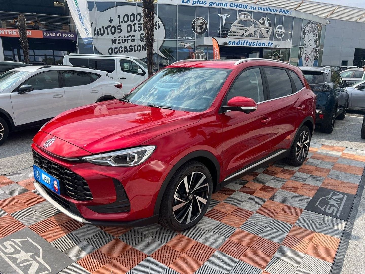 MG ZS - 1.5 HYBRID + 195 LUXURY GPS TOIT PANO CAMÉRA 360° JA 18" (2026)