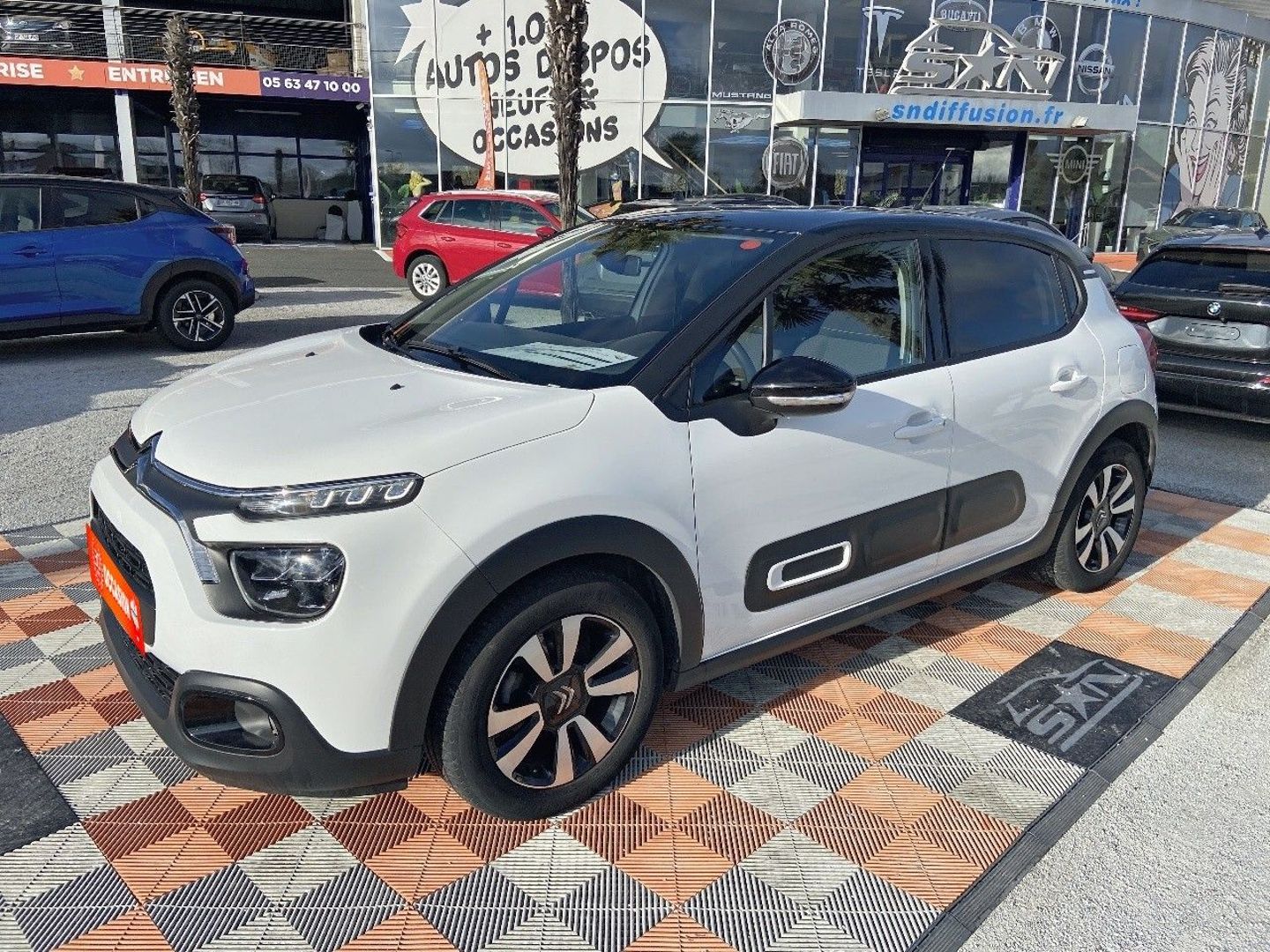 CITROEN C3 - PURETECH 83 MAX TOIT NOIR JA 16" (2024)