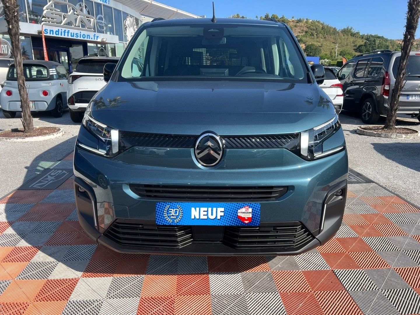 CITROEN BERLINGO - BlueHDi 130 EAT8 MAX EXPORT N-1 5 Places