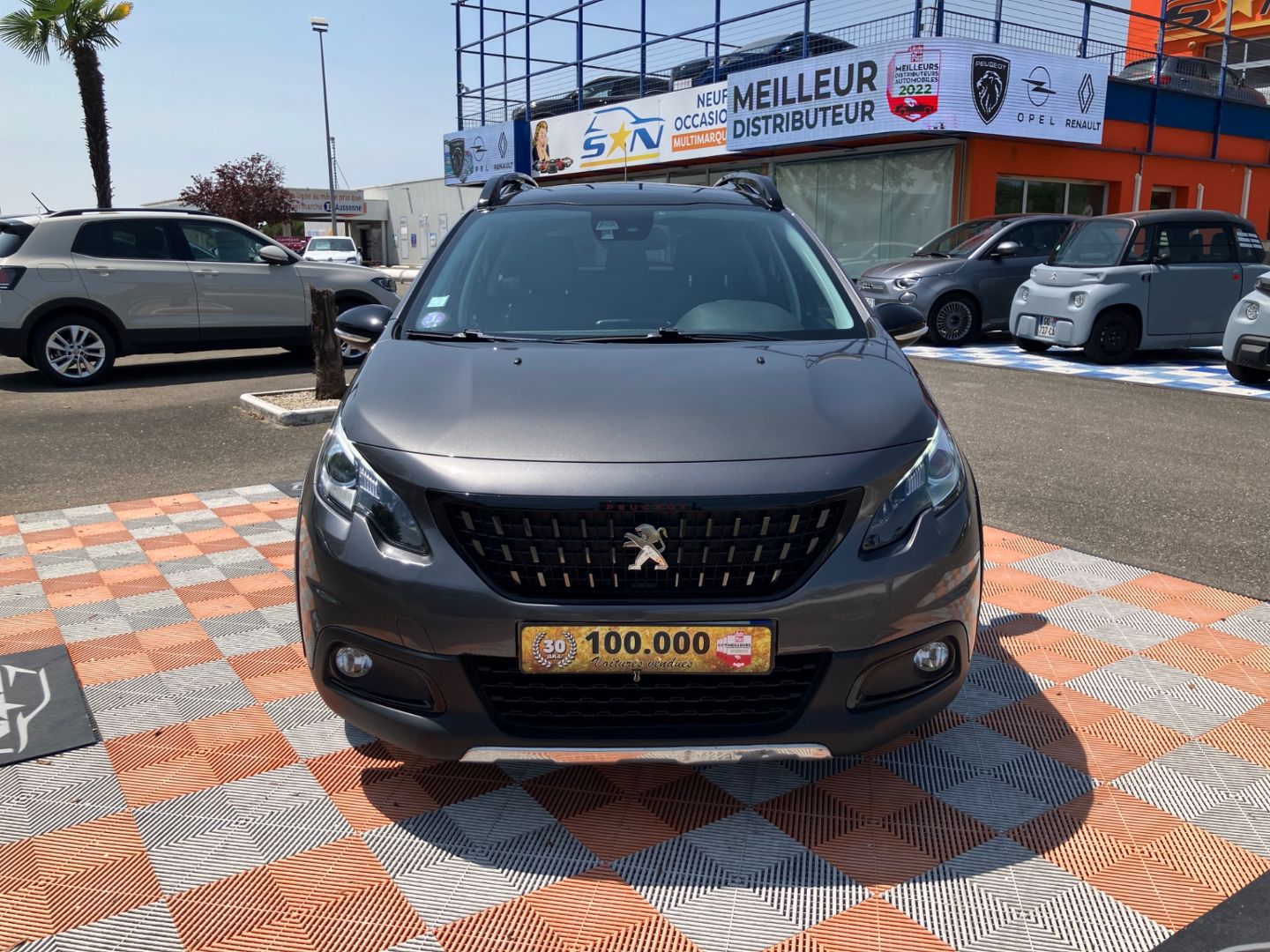 PEUGEOT 2008 - PureTech 110 EAT6 GT LINE Toit Pano Camera Grip Control