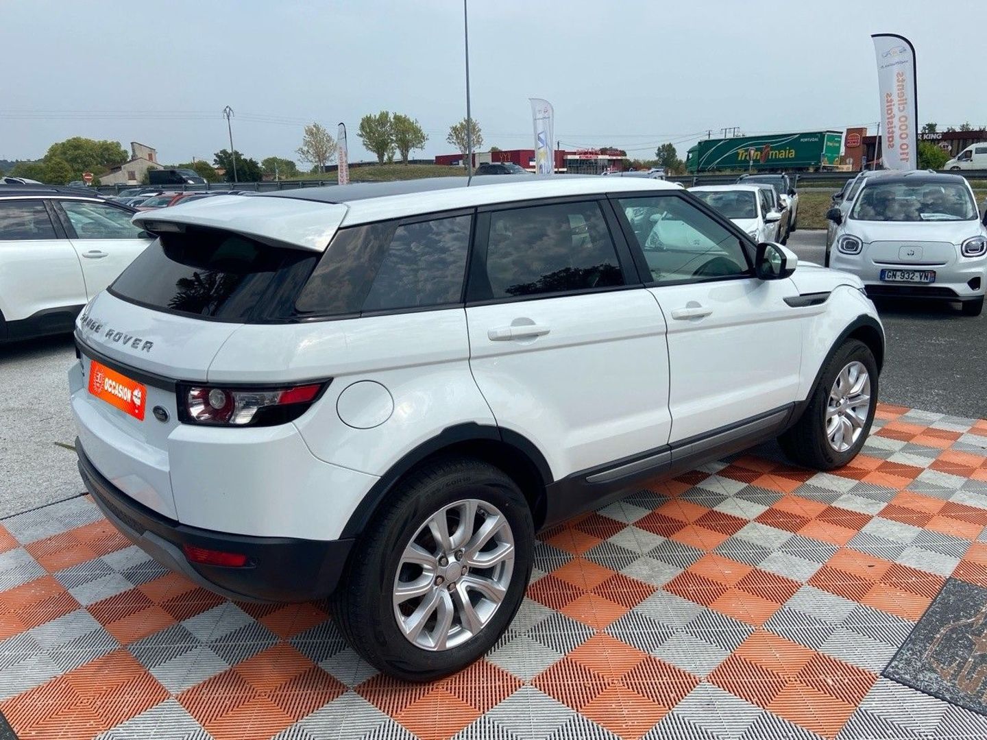 LAND ROVER RANGE ROVER EVOQUE - 2.2 TD4 150 BVA9 PACK TECH 4WD CUIR GPS TOIT XENON