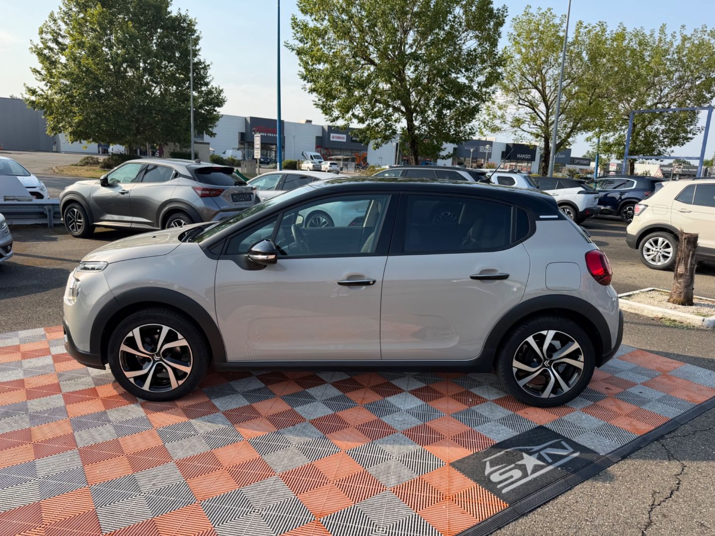 CITROEN C3 - PureTech 83 SHINE PACK GPS Caméra ADML